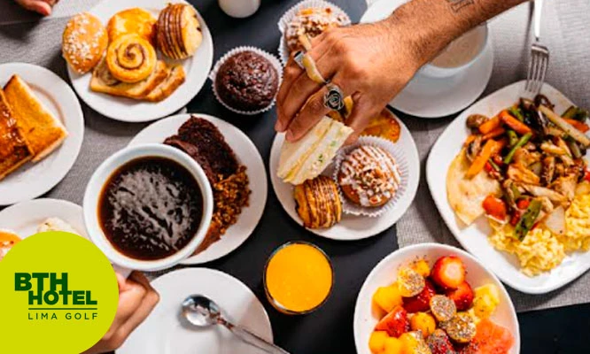 DESAYUNO BUFFET: Panes, Jugos, sandwich, tamalitos, kekes y mas