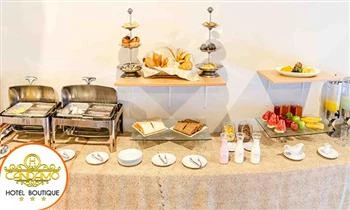 Noche romántica en hab. matrimonial, suite junior o Candamo + desayuno y más