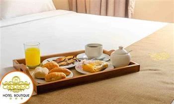 Noche romántica en hab. matrimonial, suite junior o Candamo + desayuno y más