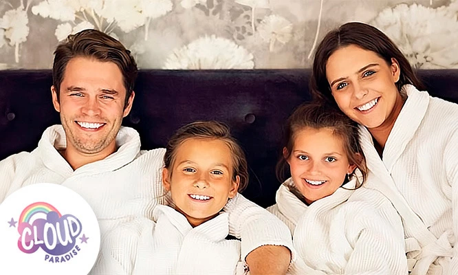 Spa Mamá, Papá e Hija / 45 min de Masajes + Piedras Calientes + Bebidas y Mucho Más con Cloud Spa.