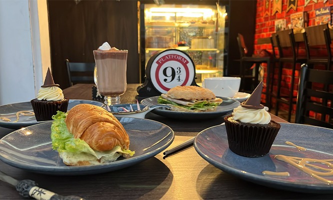 Lonche para Dos: sándwich, triple, butifarra + chocolates y más