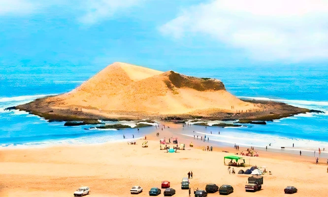 Full day playero isla faraón + barranca + pativilca  con Friends tour Perú