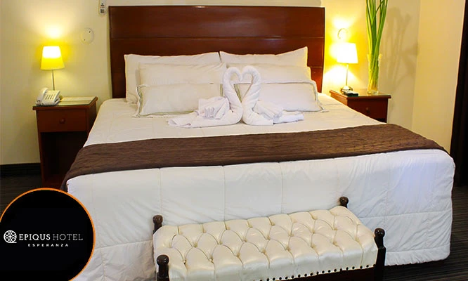 Noche de "ESCAPADA ROMÁNTICA" (habitación a elegir + vino + desayuno y más) en Epiqus Hotel- Miraflores.