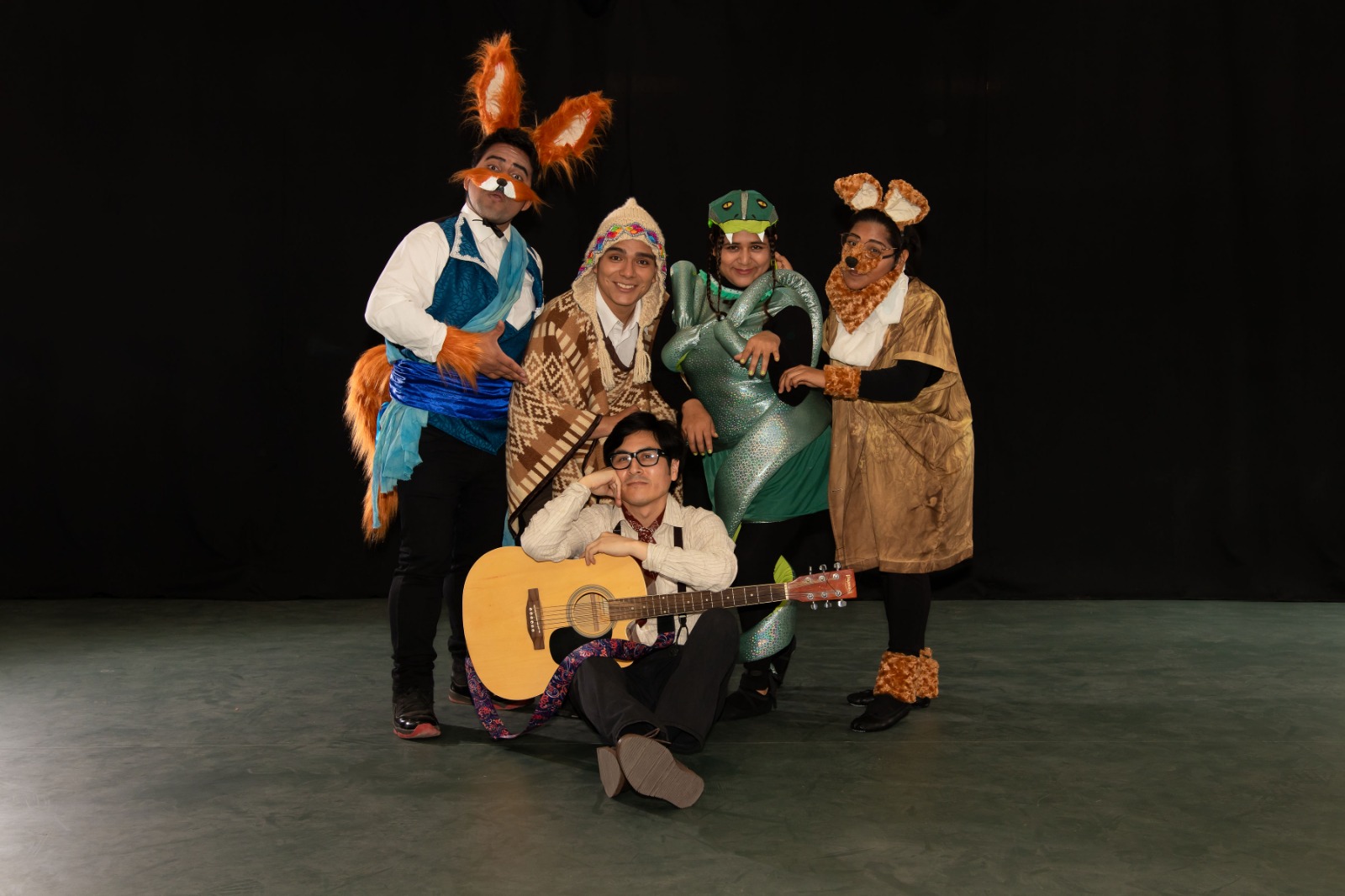 Obra Teatral La hermosa serpiente.