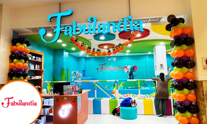 Full diversión (Piscina de pelotas, toboganes, y más)