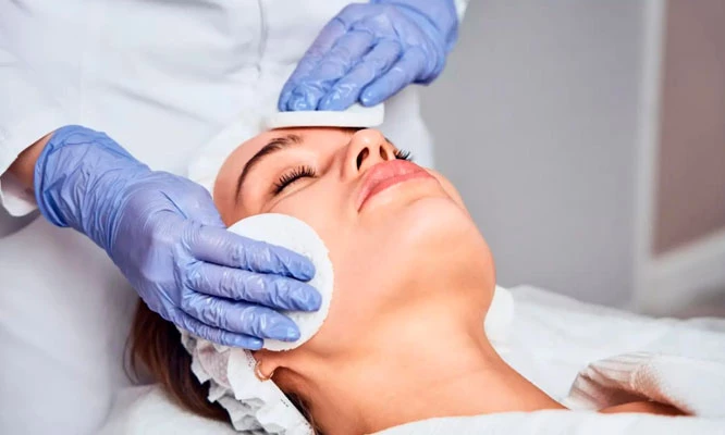 tratamiento facial + leche limpiadora + extracción de comedones + alta frecuencia y más