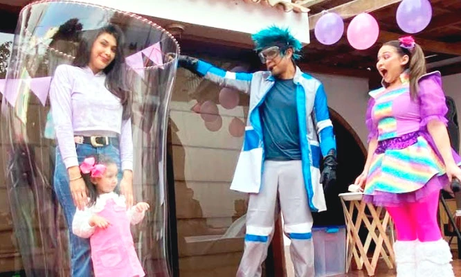 Show infantil con animadora + Dj y +  temática favorita