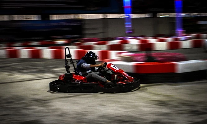 ¡Fórmula Kart! por Sesiones de Kart para adultos o niños