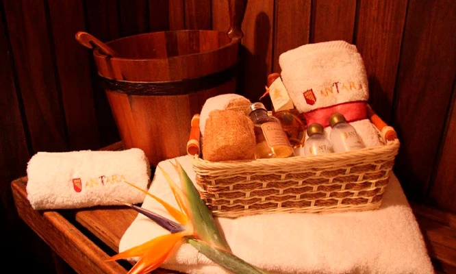 Noche en habitación matrimonial o suite con hidromasaje o jacuzzi