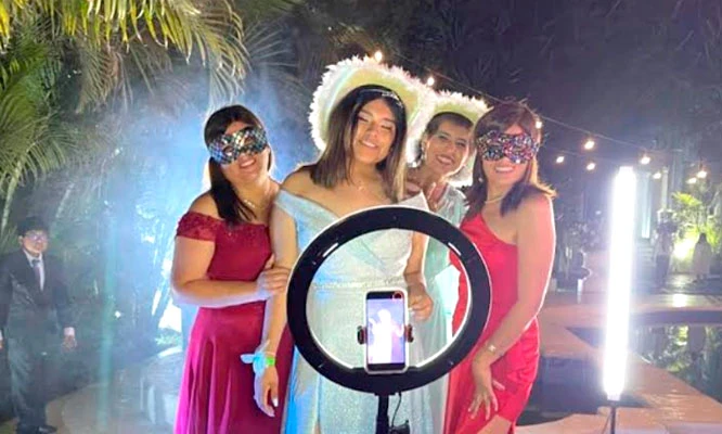 2 horas continuas con  Plataforma 360 , Lleva tu Evento al Próximo Nivel y dale un Giro 360 con 1Click.pe