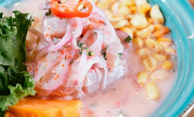 CEVICHE para 2: Ceviche carretillero + 2 cervezas personales en IL Porto