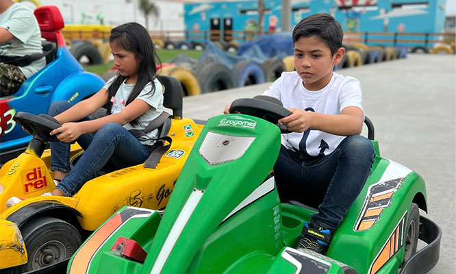 FANTASY PARK: 01 Pulsera ILIMITADA para juegos mecánicos en el Megaplaza Villa El Salvador