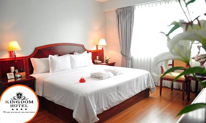 Noche romántica en Habitación a elegir + desayunos y más