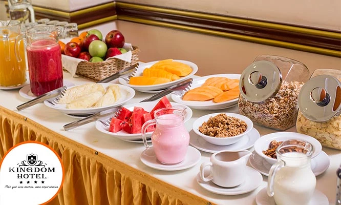 Noche romántica en Habitación a elegir + desayunos y más