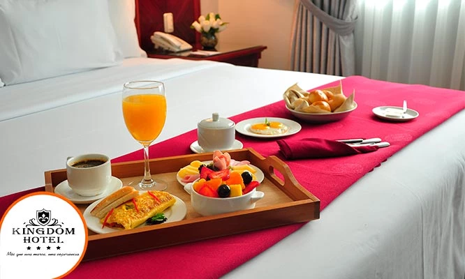 Noche romántica en Habitación a elegir + desayunos y más