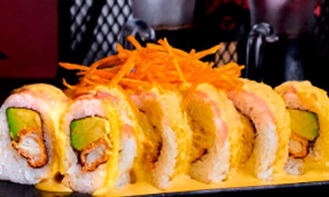 MAKIS: 10 Cortes de Makis + bebida