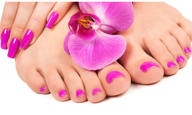 Manicure y pedicure OPI. ¡Manos y pies impecables!