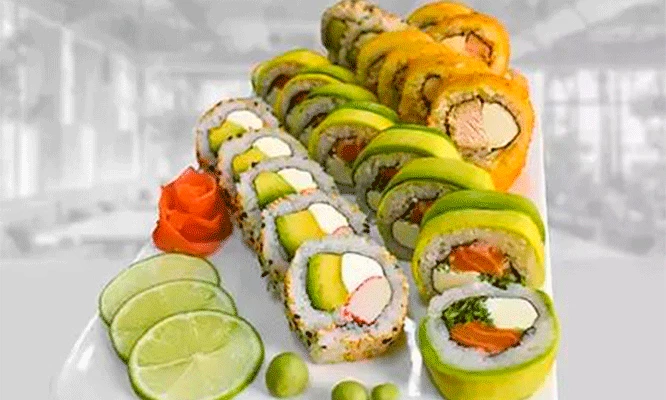 PARA 2: 50 cortes de makis + Alitas + 2 Cervezas de 310 ml y más