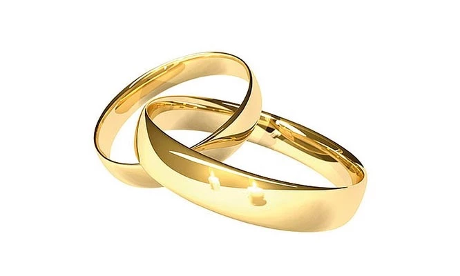 Aros de Matrimonio enchapados en oro de 18 quilates, talla y color a elección.