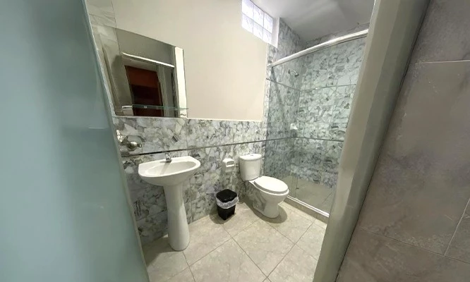 HABITACIÓN DOBLE O FAMILIAR para 4 personas en Mablia Suite - Ica.