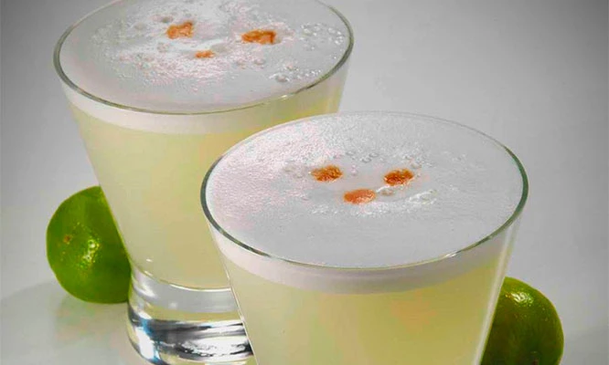 Happy Hour 01 piqueo Gormet + 02 tragos en Antara Hotel