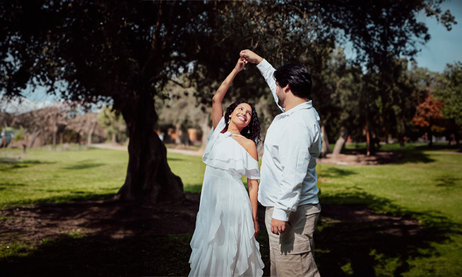 Sesión pre- boda en playa o parque, incluye fotos digitales o impresas y drone