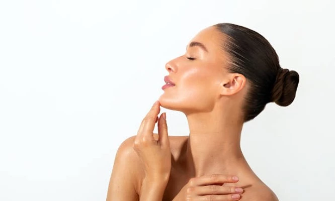 3 sesiones de tratamiento para reducir papada y cachetes.