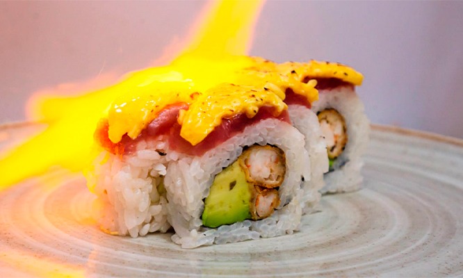 12 o 30 cortes de makis en Sakumi Sushi