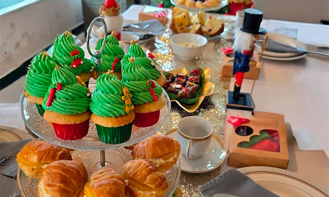 Tea Time Navideño en Hotel Miramar - Miraflores ¡Disfruta la Navidad con este delicioso Tea Time!