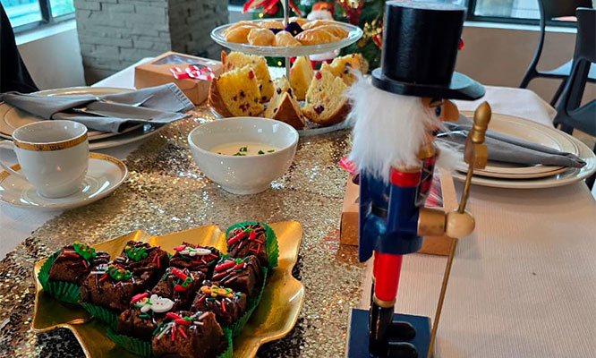 Tea Time Navideño en Hotel Miramar - Miraflores ¡Disfruta la Navidad con este delicioso Tea Time!