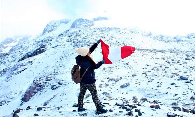 2D/1N Trekking al Nevado Rajuntay - Caminata sobre nieve con turisventura
