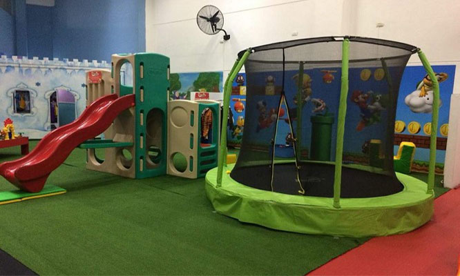 Centro de juegos infantiles 1 entrada niño 1 entrada adulto en Wannabe Camacho